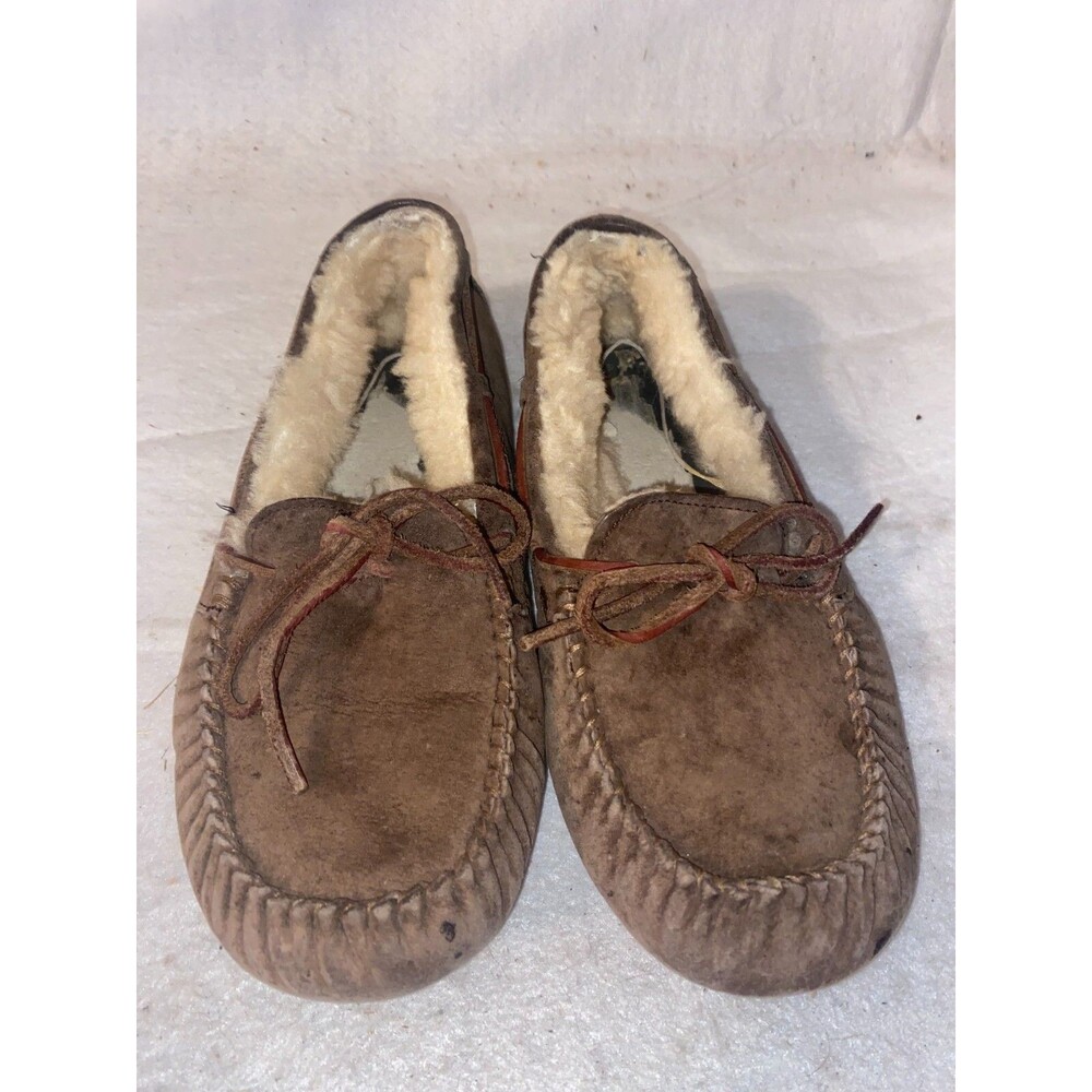 UGG Slippers Women's Size 9 Dakota Brown Sheepskin Suede Slip On Moccasin